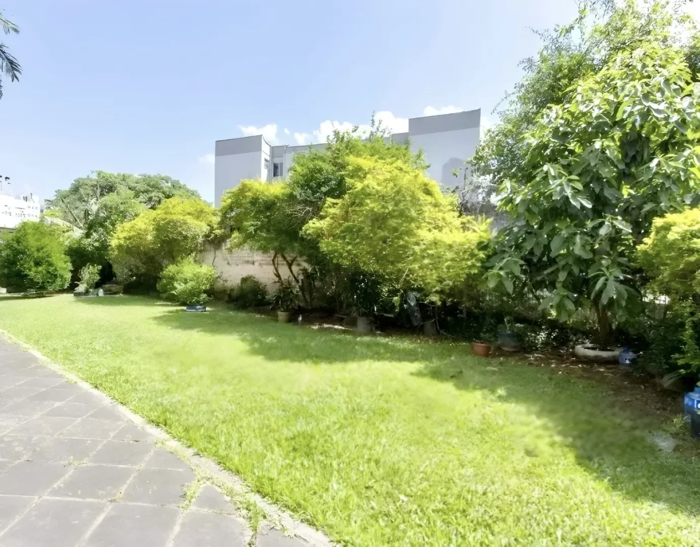 R$ 379.000 - PORTEIRA FECHADA - LINDO APARTAMENTO T&Eacute;RREO - 69M2 - 3 DORM - CHURRASQUEIRA Rua Laurindo Porto Alegre - 