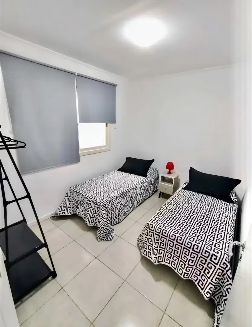 R$ 379.000 - PORTEIRA FECHADA - LINDO APARTAMENTO T&Eacute;RREO - 69M2 - 3 DORM - CHURRASQUEIRA Rua Laurindo Porto Alegre - 