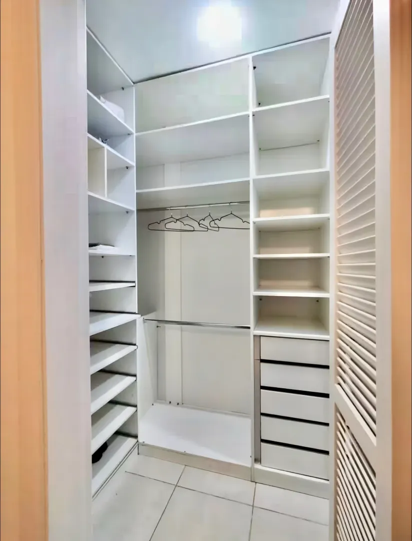 R$ 379.000 - PORTEIRA FECHADA - LINDO APARTAMENTO T&Eacute;RREO - 69M2 - 3 DORM - CHURRASQUEIRA Rua Laurindo Porto Alegre - 