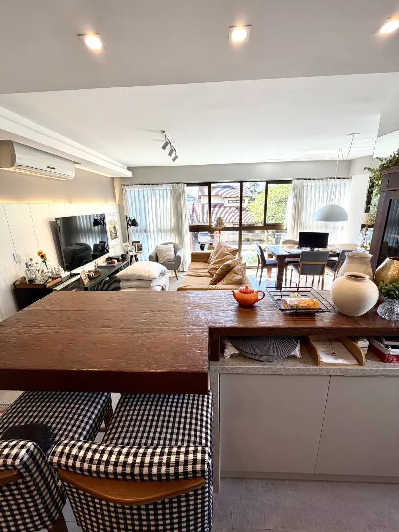 R$ 995.000 - SOHO RESIDENCE - APARTAMENTO - MOBILIADO - 93M2 - 2 SU&Iacute;TES - 2 VAGAS Rua Padre Alois Kades S J Porto Alegre - 