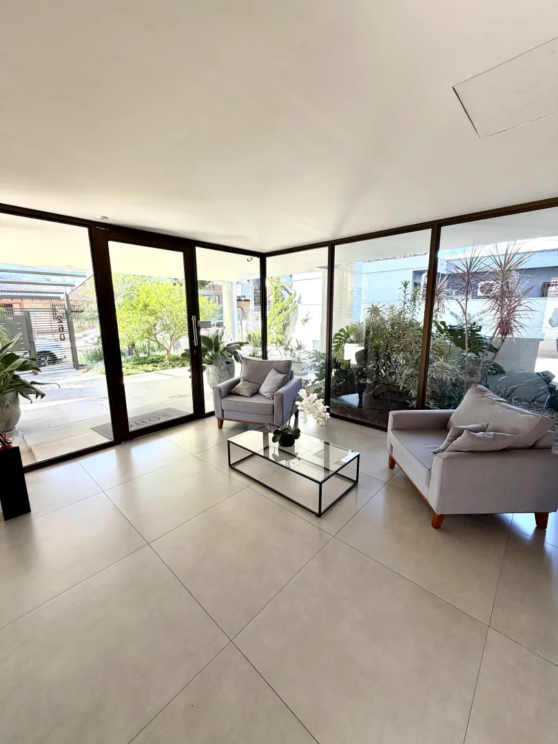 R$ 995.000 - SOHO RESIDENCE - APARTAMENTO - MOBILIADO - 93M2 - 2 SU&Iacute;TES - 2 VAGAS Rua Padre Alois Kades S J Porto Alegre - 