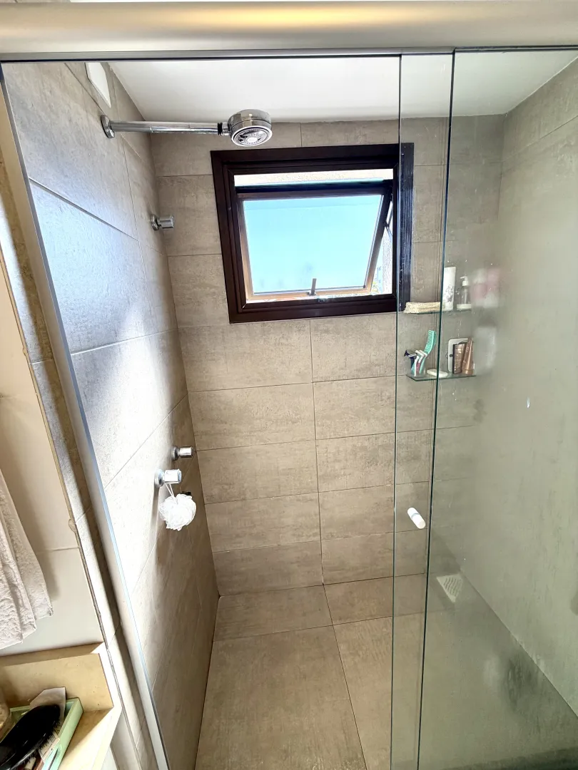 R$ 995.000 - SOHO RESIDENCE - APARTAMENTO - MOBILIADO - 93M2 - 2 SU&Iacute;TES - 2 VAGAS Rua Padre Alois Kades S J Porto Alegre - 
