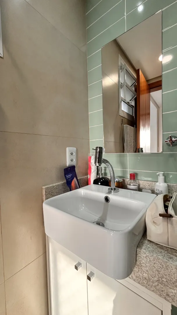 R$ 525.000 - LINDA COBERTURA DUPLEX - 75M2 - 2 DORM - TERRA&Ccedil;O - JACUZZI - 1 VAGA Avenida Capivari Porto Alegre - 