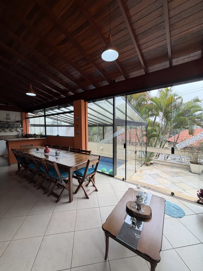 Casa no Condom&iacute;nio Swiss Park em SBC  - 374m2 -  04 dorms - 06 vagas  São Bernardo do Campo - 