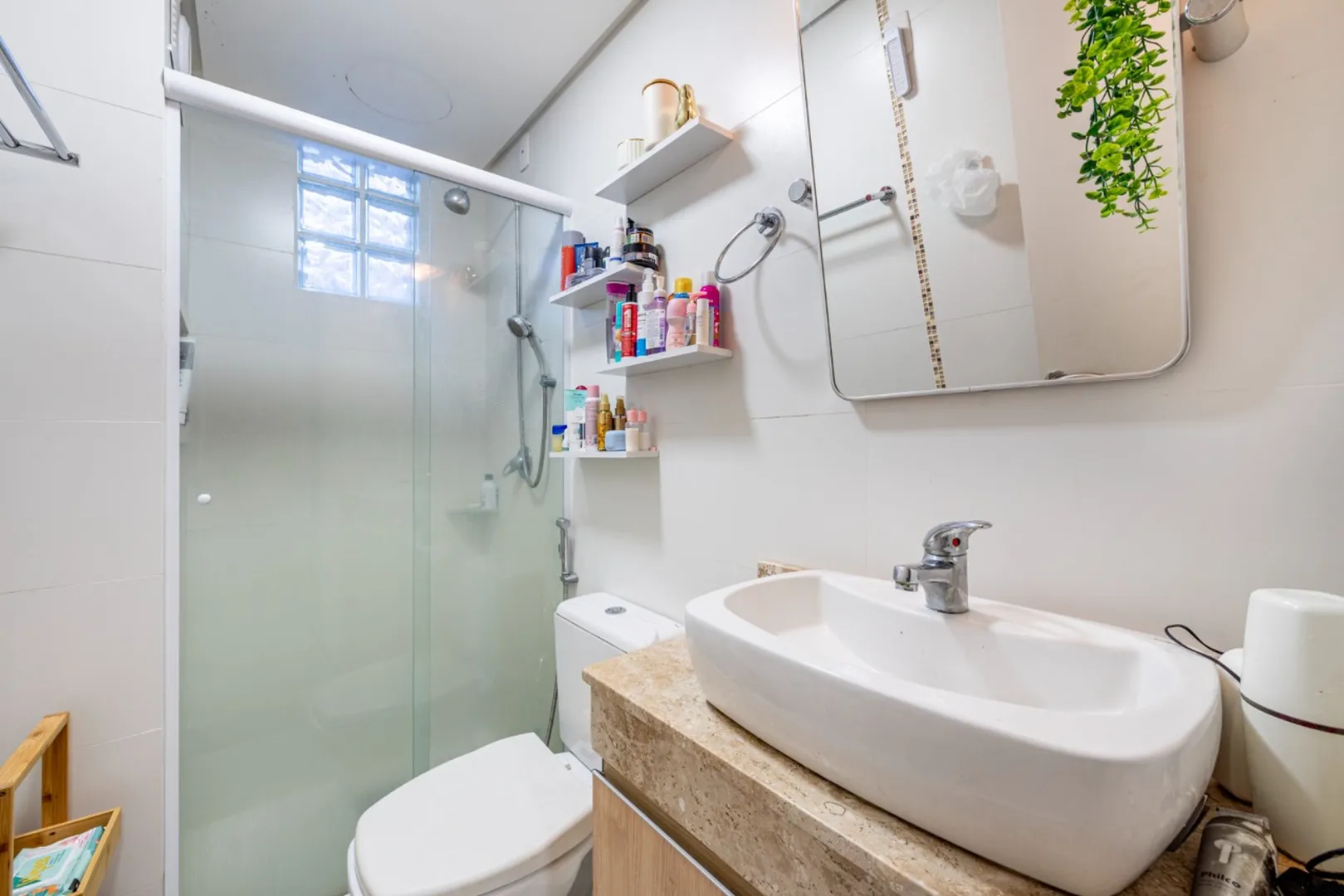 R$ 445.000 - &Oacute;TIMO APARTAMENTO - SEMIMOBILIADO - 54M2 - 1 DORM - BANHEIRO - 1 VAGA Rua Artur Fabião Carneiro Porto Alegre - 