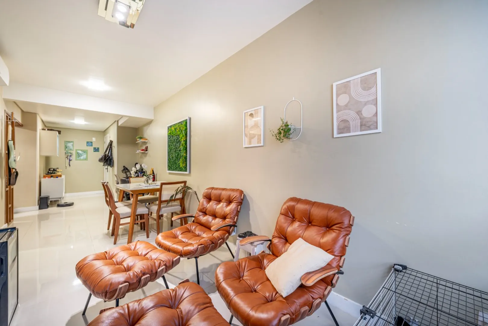 R$ 445.000 - &Oacute;TIMO APARTAMENTO - SEMIMOBILIADO - 54M2 - 1 DORM - BANHEIRO - 1 VAGA Rua Artur Fabião Carneiro Porto Alegre - 