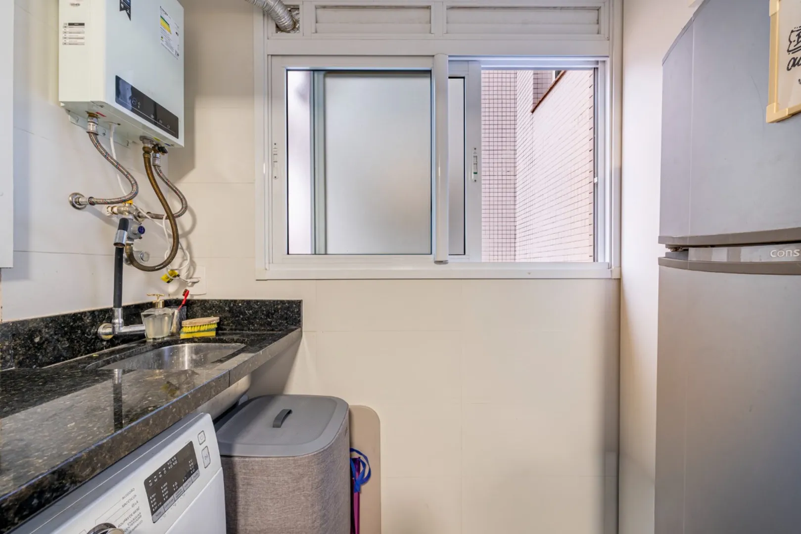 R$ 445.000 - &Oacute;TIMO APARTAMENTO - SEMIMOBILIADO - 54M2 - 1 DORM - BANHEIRO - 1 VAGA Rua Artur Fabião Carneiro Porto Alegre - 