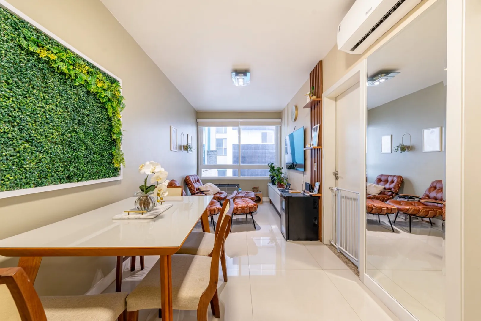 R$ 445.000 - &Oacute;TIMO APARTAMENTO - SEMIMOBILIADO - 54M2 - 1 DORM - BANHEIRO - 1 VAGA Rua Artur Fabião Carneiro Porto Alegre - 
