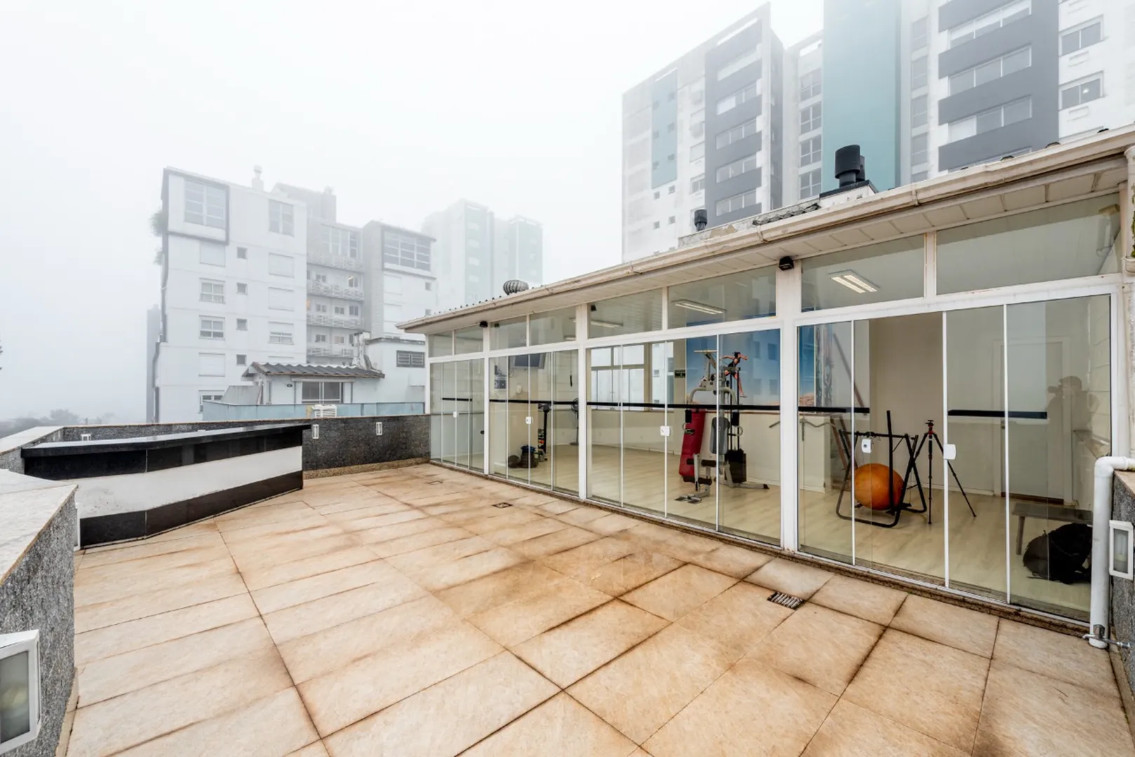 R$ 445.000 - &Oacute;TIMO APARTAMENTO - SEMIMOBILIADO - 54M2 - 1 DORM - BANHEIRO - 1 VAGA Rua Artur Fabião Carneiro Porto Alegre - 