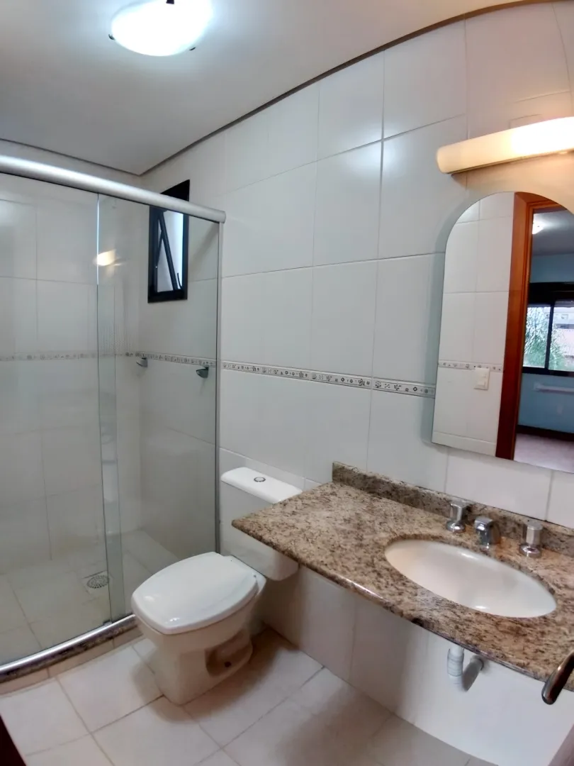 R$ 595.000 - BELO APARTAMENTO - 75M2 - 2 DORM - SU&Iacute;TE - LAREIRA - 1 VAGA Rua Portugal Porto Alegre - 