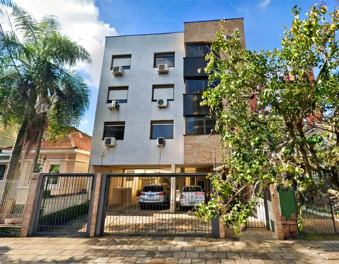 R$ 595.000 - BELO APARTAMENTO - 75M2 - 2 DORM - SU&Iacute;TE - LAREIRA - 1 VAGA Rua Portugal Porto Alegre - 