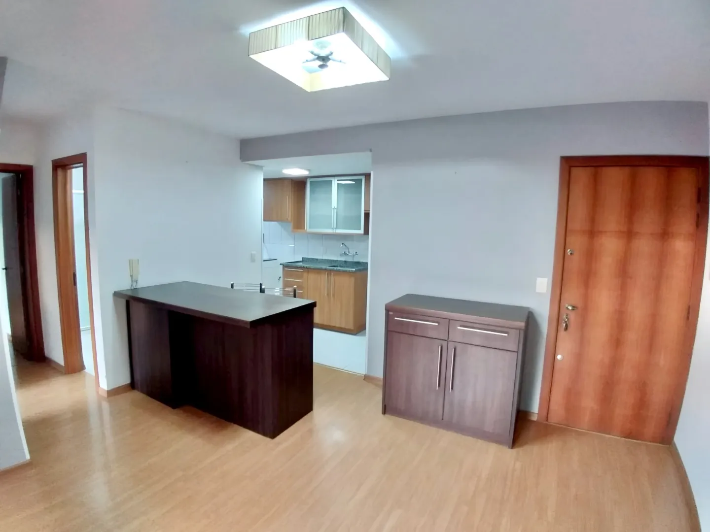 R$ 595.000 - BELO APARTAMENTO - 75M2 - 2 DORM - SU&Iacute;TE - LAREIRA - 1 VAGA Rua Portugal Porto Alegre - 