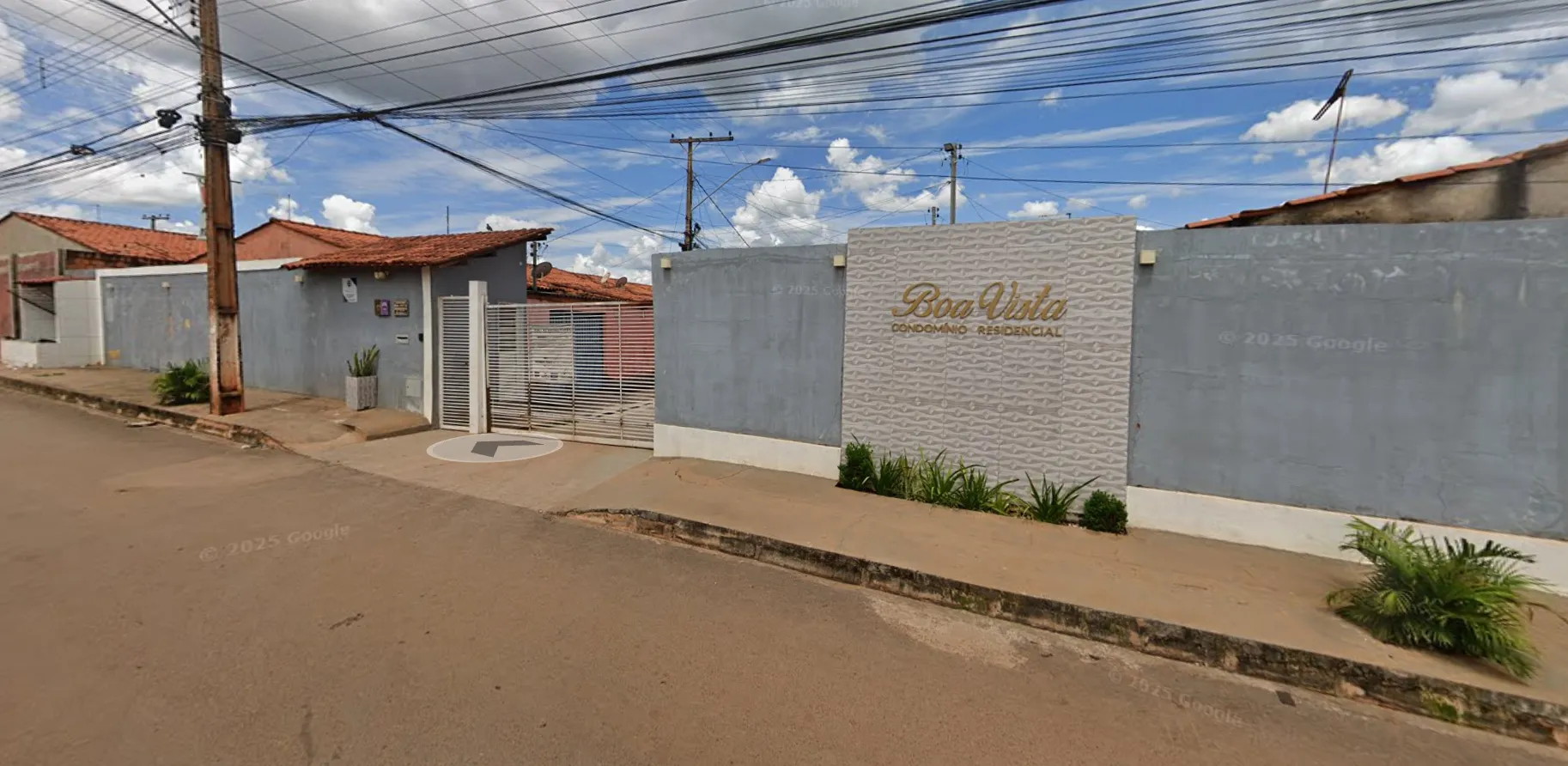 Casa &agrave; Venda no Valpara&iacute;so-GO | Entrada Facilitada e Financiamento de at&eacute; 100%  Valparaíso de Goiás - 
