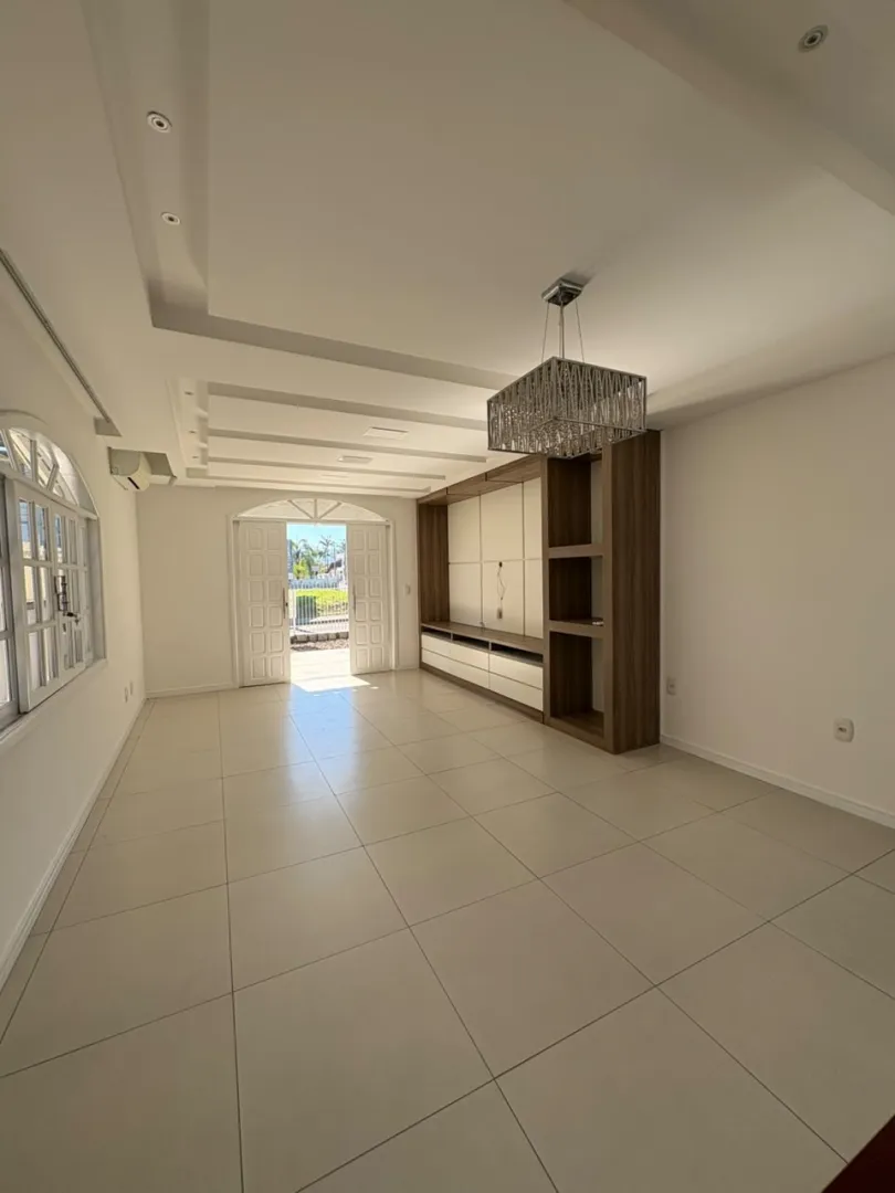 Casa  - B. Na&ccedil;&otilde;es  Timbó - 