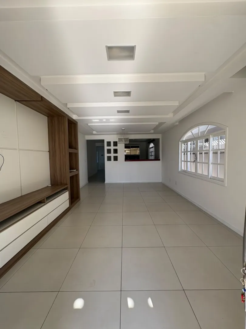 Casa  - B. Na&ccedil;&otilde;es  Timbó - 