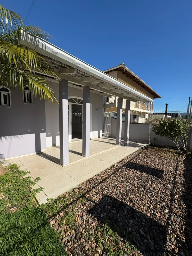 Casa  - B. Na&ccedil;&otilde;es  Timbó - 