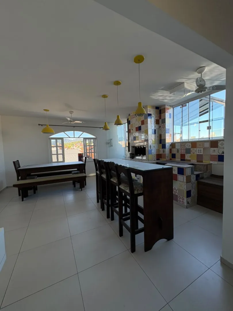 Casa  - B. Na&ccedil;&otilde;es  Timbó - 