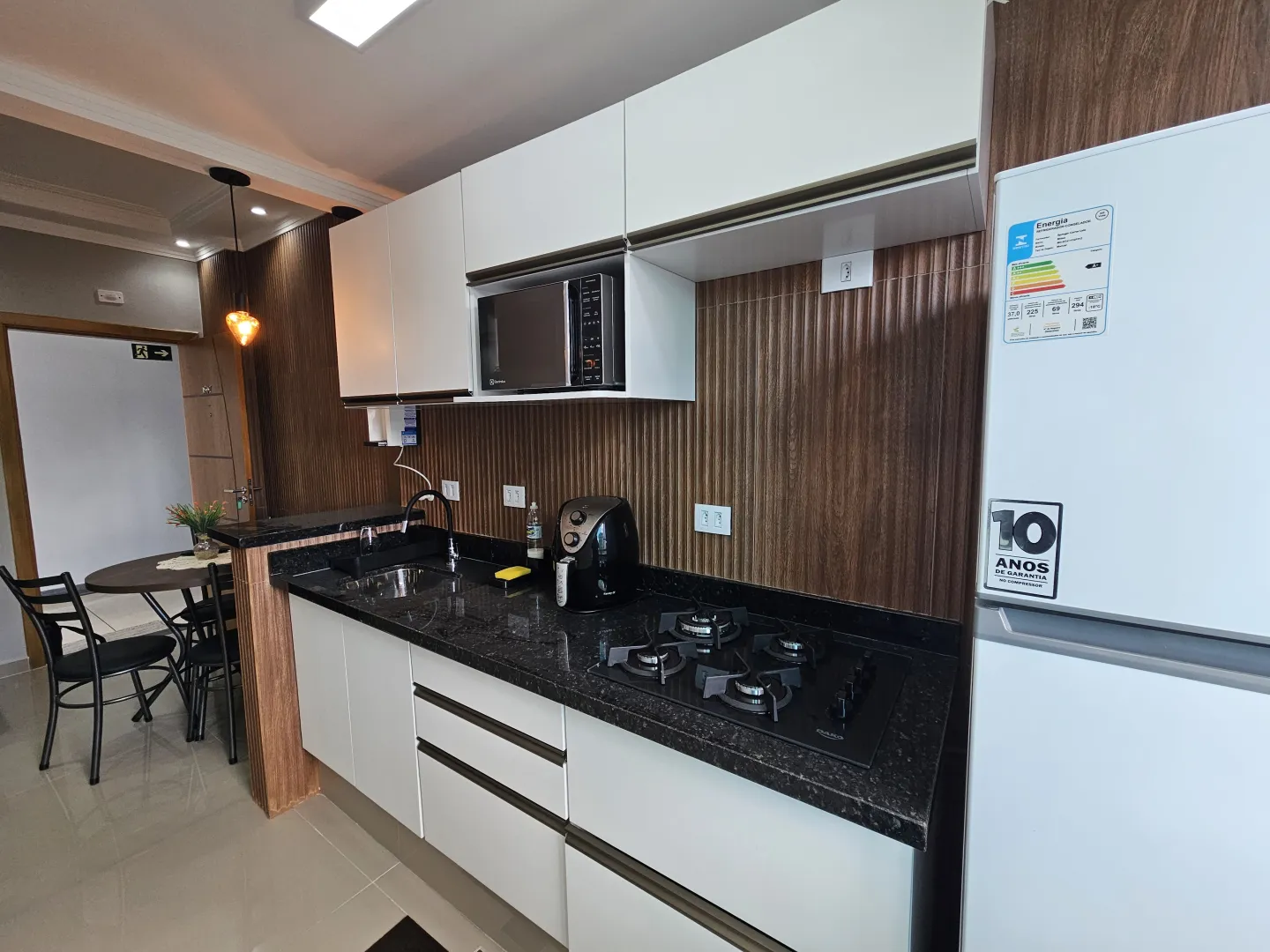 2 quartos reformado em pr&eacute;dio frente mar! 54m&sup2; abaixo do mercado - Jos&eacute; menino - Santos/SP Avenida Presidente Wilson Santos - 