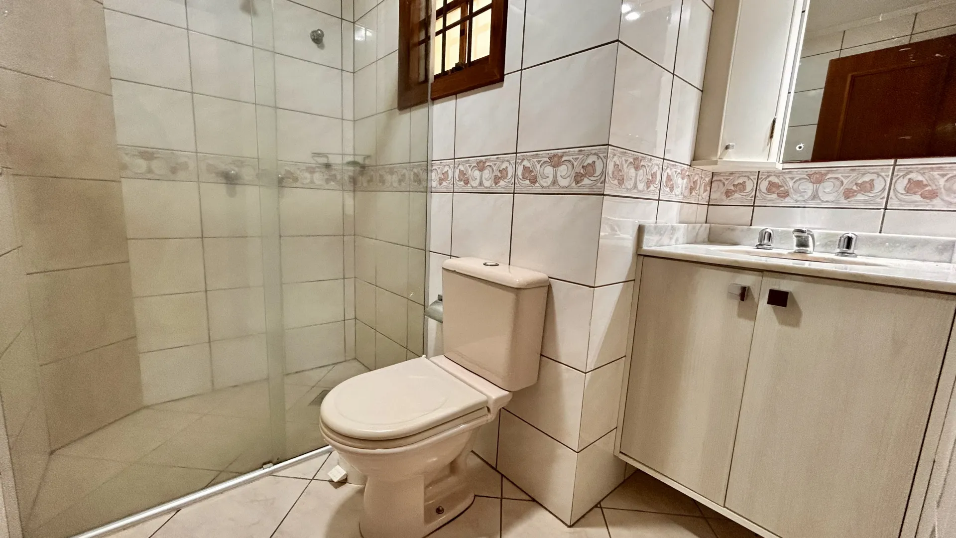R$ 295.000 - EXCLUSIVIDADE - APARTAMENTO - 51M2 - 1 DORM - SACADA - 1 VAGA Rua Guilherme Alves Porto Alegre - 