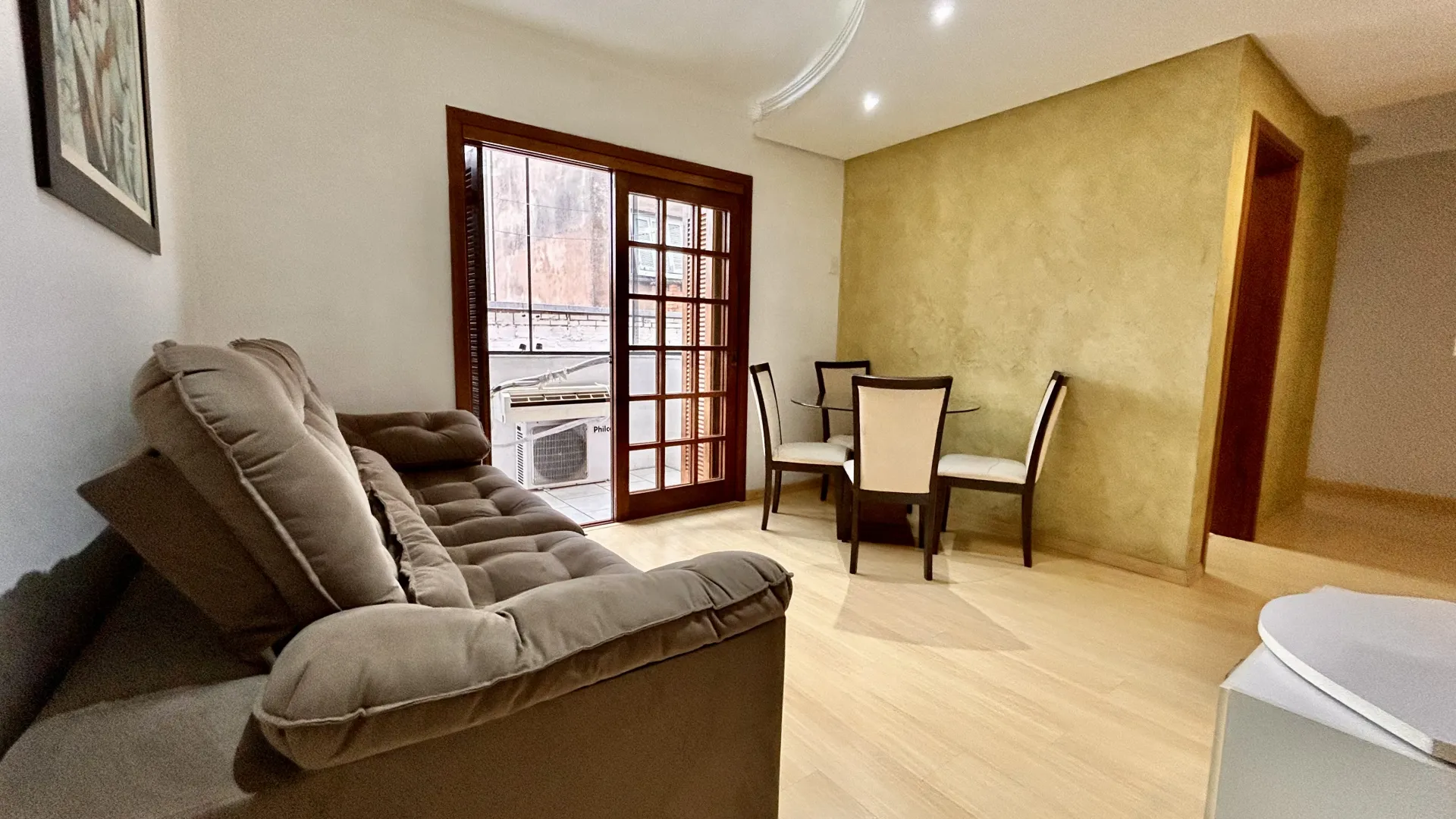 R$ 295.000 - EXCLUSIVIDADE - APARTAMENTO - 51M2 - 1 DORM - SACADA - 1 VAGA Rua Guilherme Alves Porto Alegre - 