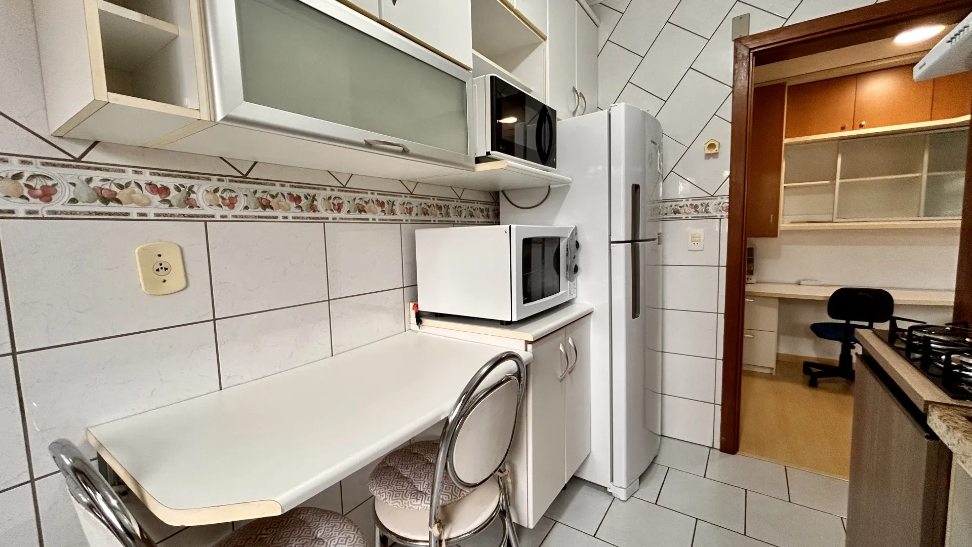 R$ 295.000 - EXCLUSIVIDADE - APARTAMENTO - 51M2 - 1 DORM - SACADA - 1 VAGA Rua Guilherme Alves Porto Alegre - 