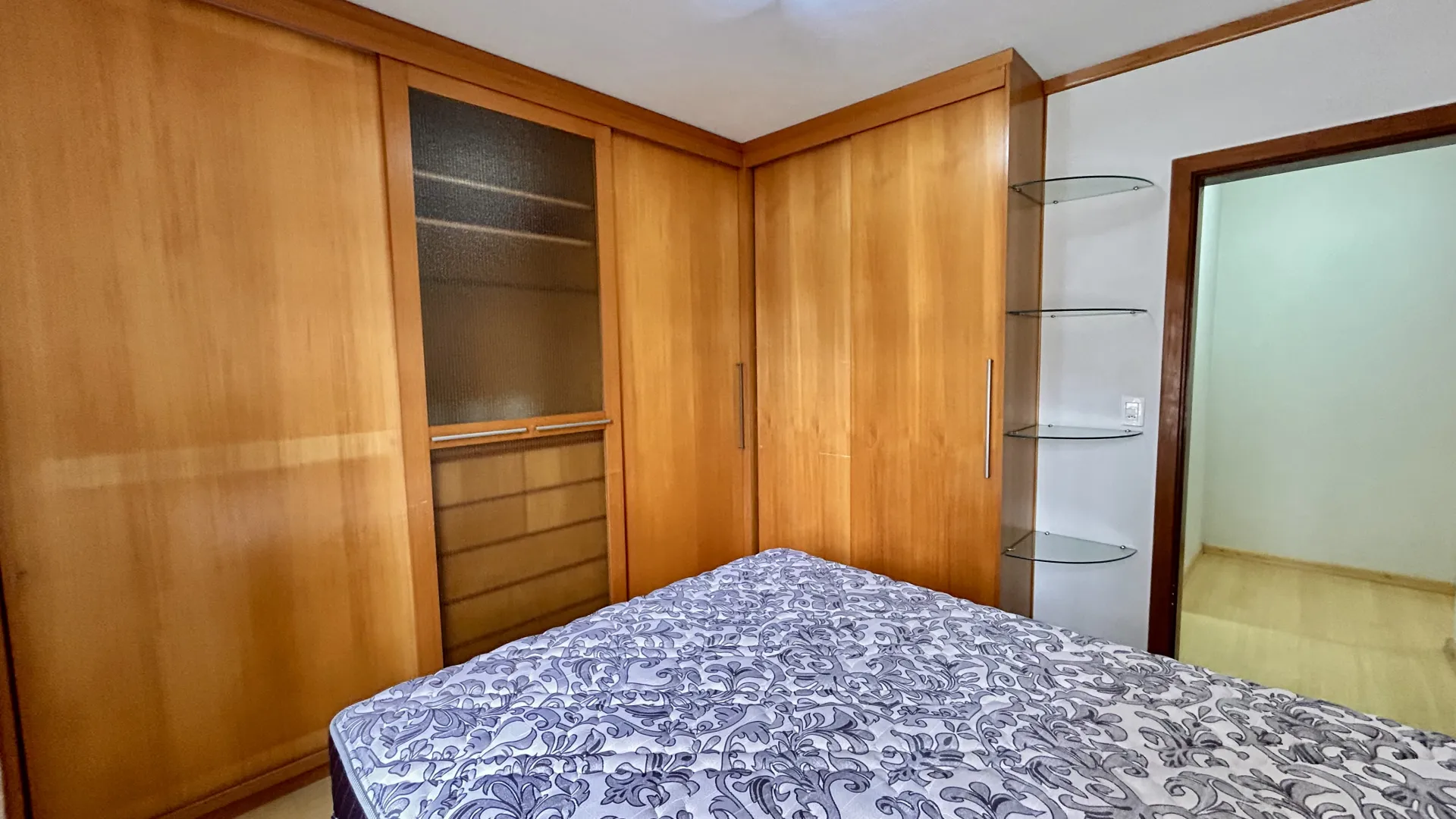 R$ 295.000 - EXCLUSIVIDADE - APARTAMENTO - 51M2 - 1 DORM - SACADA - 1 VAGA Rua Guilherme Alves Porto Alegre - 