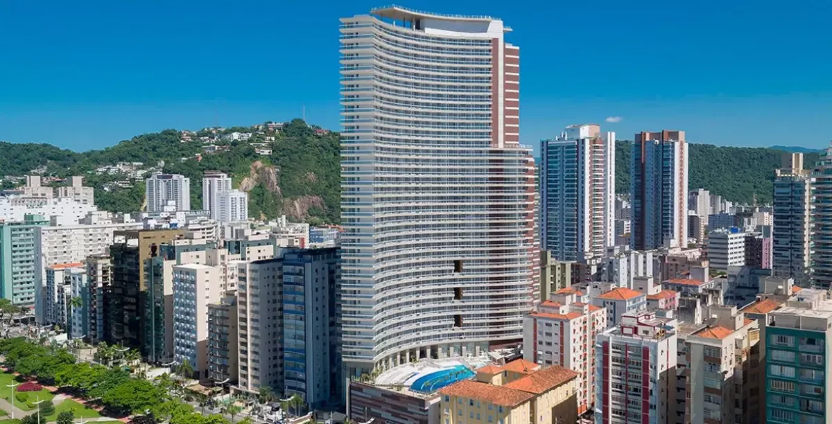 Oportunidade com valor abaixo do mercado , frente mar e com lazer completo! Avenida Presidente Wilson Santos - 