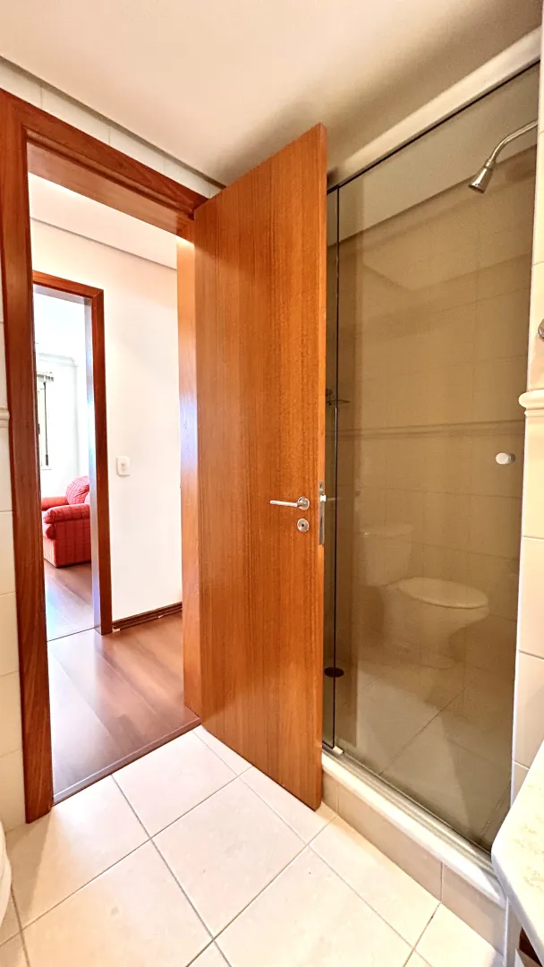 R$ 850.000 - LINDO APARTAMENTO - 102M2 - 2 DORM - SU&Iacute;TE - SACADA - VISTA - 1 VAGA - INFRA Rua Gonçalves Dias Porto Alegre - 