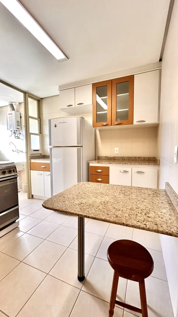 R$ 850.000 - LINDO APARTAMENTO - 102M2 - 2 DORM - SU&Iacute;TE - SACADA - VISTA - 1 VAGA - INFRA Rua Gonçalves Dias Porto Alegre - 
