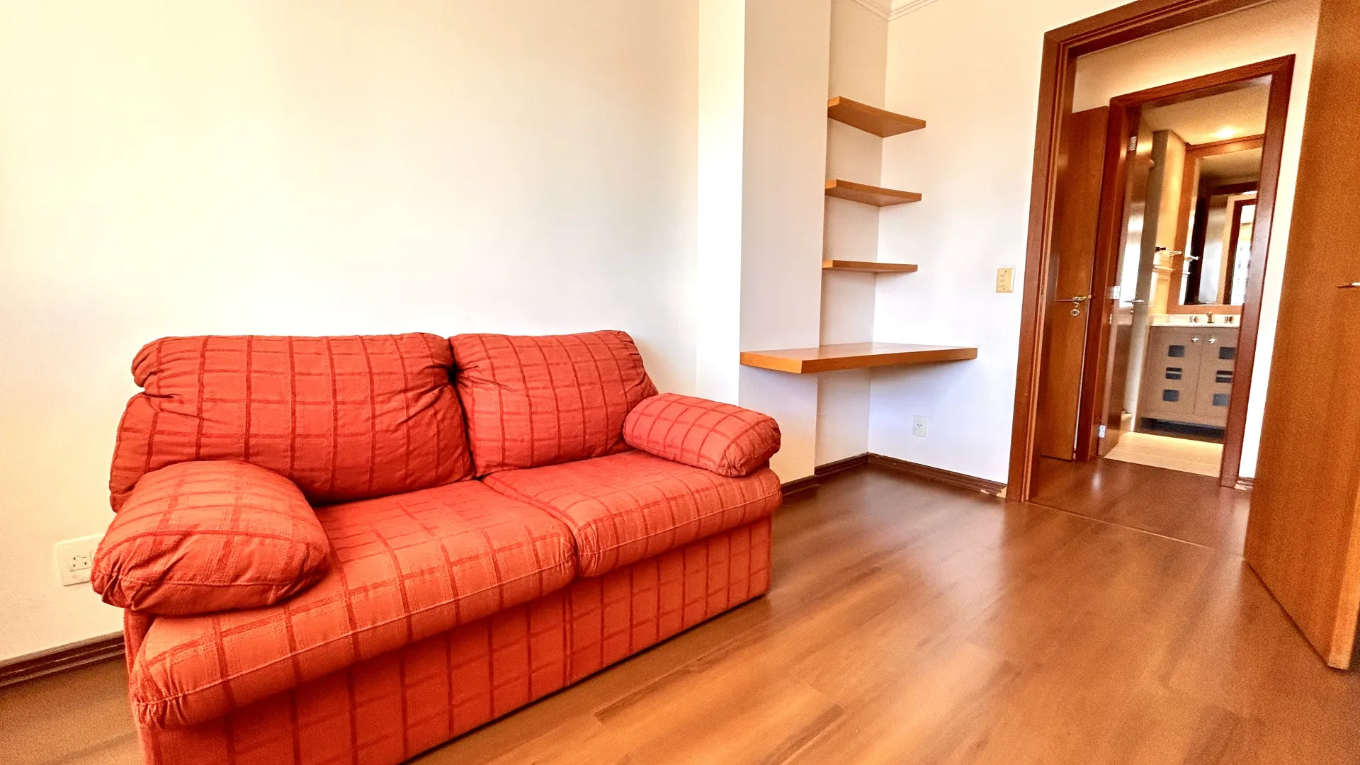 R$ 850.000 - LINDO APARTAMENTO - 102M2 - 2 DORM - SU&Iacute;TE - SACADA - VISTA - 1 VAGA - INFRA Rua Gonçalves Dias Porto Alegre - 
