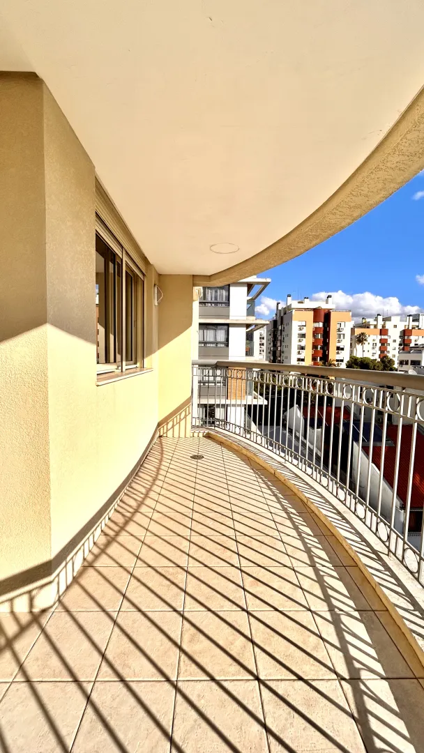 R$ 850.000 - LINDO APARTAMENTO - 102M2 - 2 DORM - SU&Iacute;TE - SACADA - VISTA - 1 VAGA - INFRA Rua Gonçalves Dias Porto Alegre - 