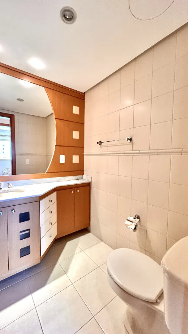 R$ 850.000 - LINDO APARTAMENTO - 102M2 - 2 DORM - SU&Iacute;TE - SACADA - VISTA - 1 VAGA - INFRA Rua Gonçalves Dias Porto Alegre - 