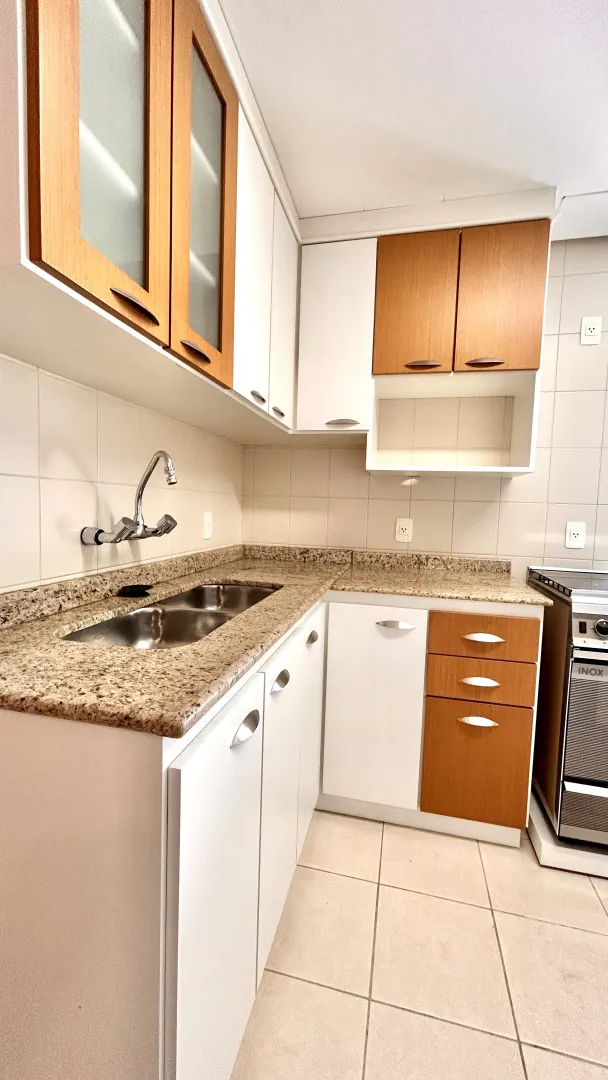 R$ 850.000 - LINDO APARTAMENTO - 102M2 - 2 DORM - SU&Iacute;TE - SACADA - VISTA - 1 VAGA - INFRA Rua Gonçalves Dias Porto Alegre - 