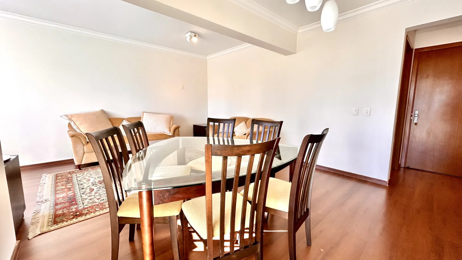R$ 850.000 - LINDO APARTAMENTO - 102M2 - 2 DORM - SU&Iacute;TE - SACADA - VISTA - 1 VAGA - INFRA Rua Gonçalves Dias Porto Alegre - 