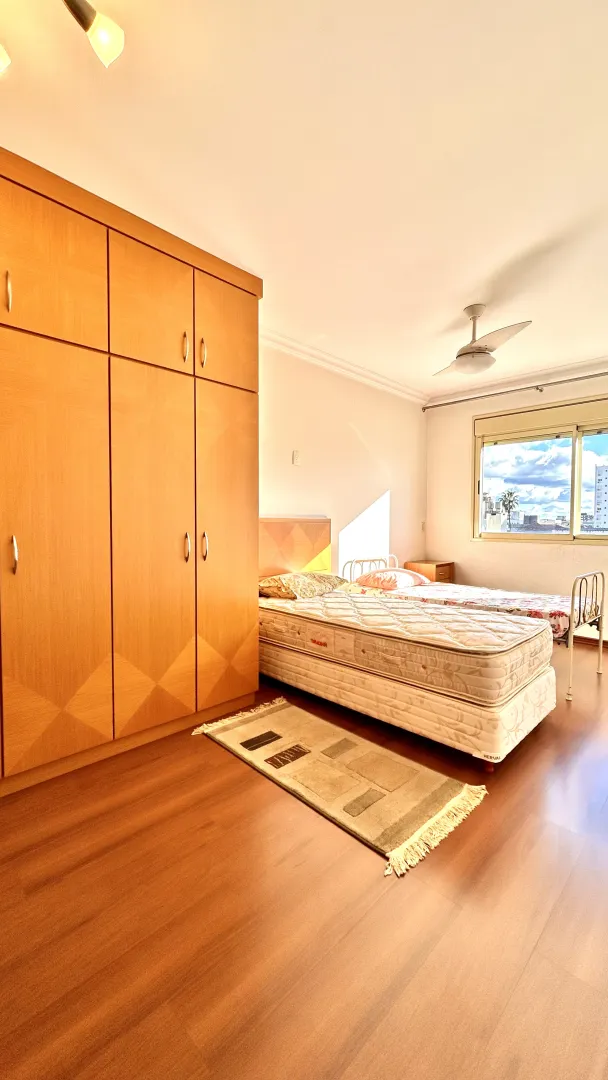 R$ 850.000 - LINDO APARTAMENTO - 102M2 - 2 DORM - SU&Iacute;TE - SACADA - VISTA - 1 VAGA - INFRA Rua Gonçalves Dias Porto Alegre - 