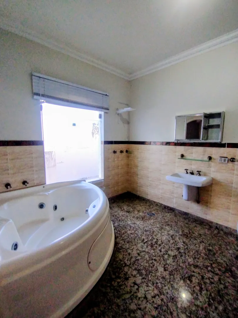 Casa com piscina &agrave; venda no Centro de Igarat&aacute;/ 5 dormit&oacute;rios  Igaratá - 