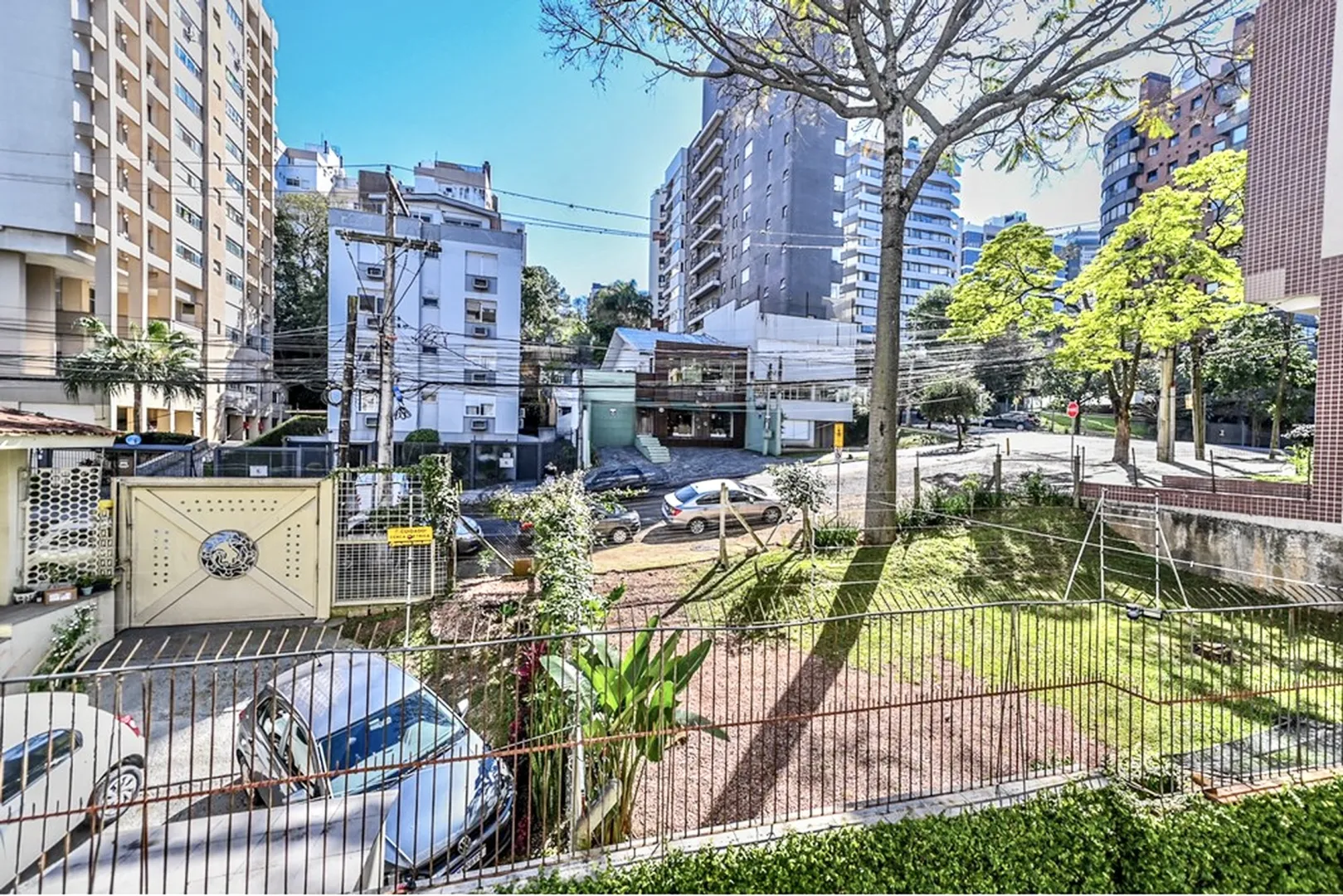 R$ 550.000 - BELO APARTAMENTO - 77M2 - 2 DORM - SU&Iacute;TE - CHURRASQUEIRA - SOL MANH&Atilde; - 1 VAGA Rua Cabral Porto Alegre - 