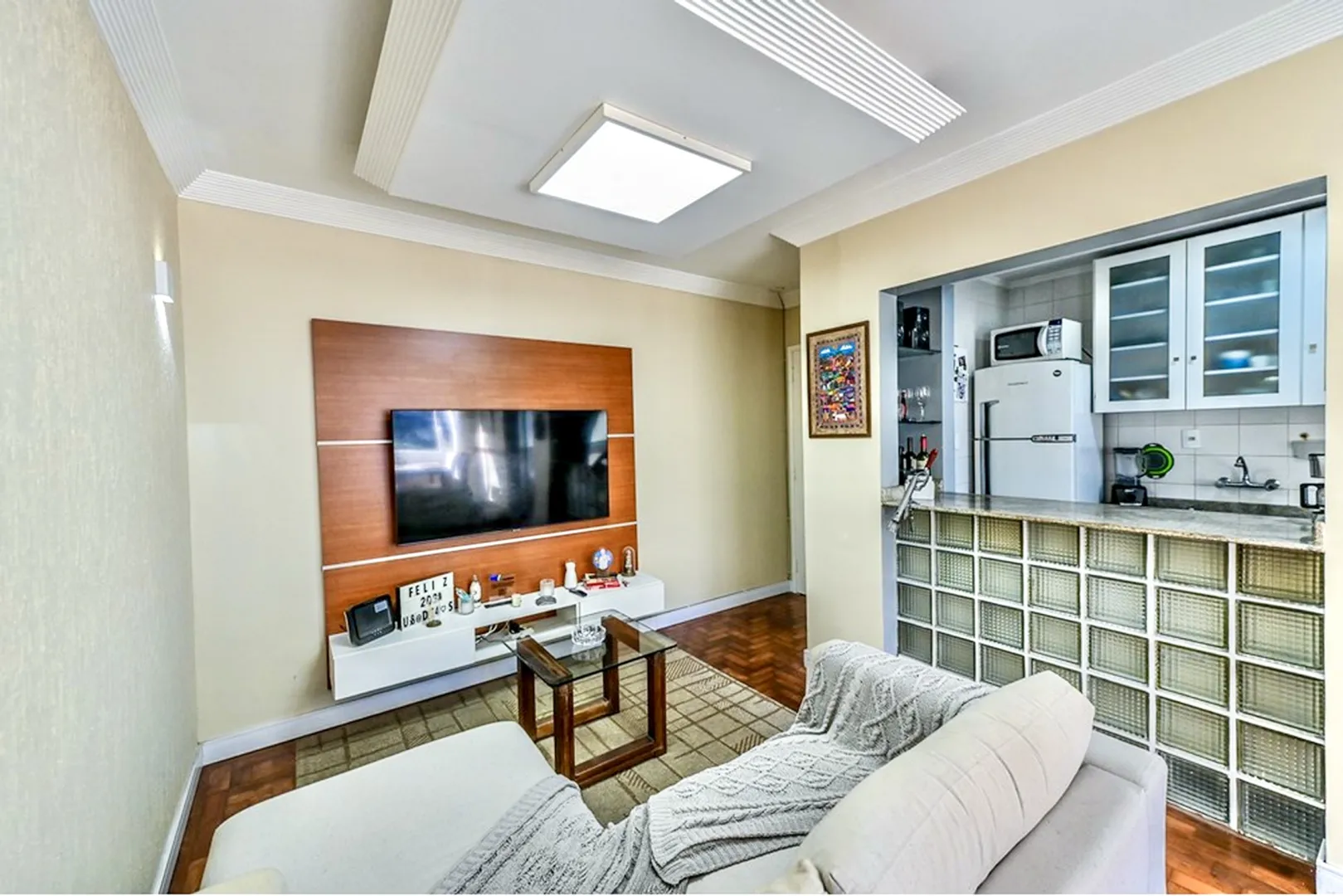 R$ 550.000 - BELO APARTAMENTO - 77M2 - 2 DORM - SU&Iacute;TE - CHURRASQUEIRA - SOL MANH&Atilde; - 1 VAGA Rua Cabral Porto Alegre - 