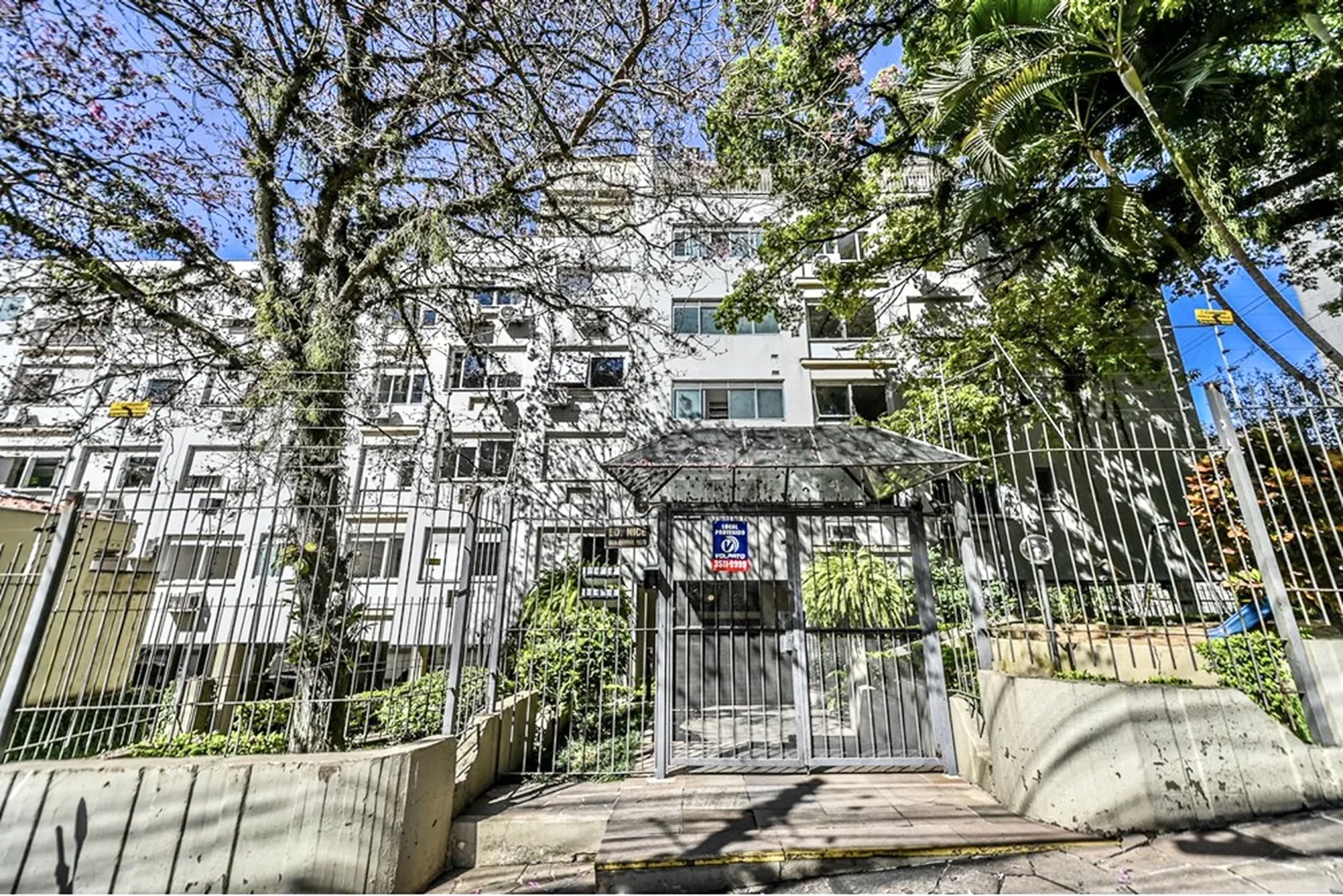 R$ 550.000 - BELO APARTAMENTO - 77M2 - 2 DORM - SU&Iacute;TE - CHURRASQUEIRA - SOL MANH&Atilde; - 1 VAGA Rua Cabral Porto Alegre - 
