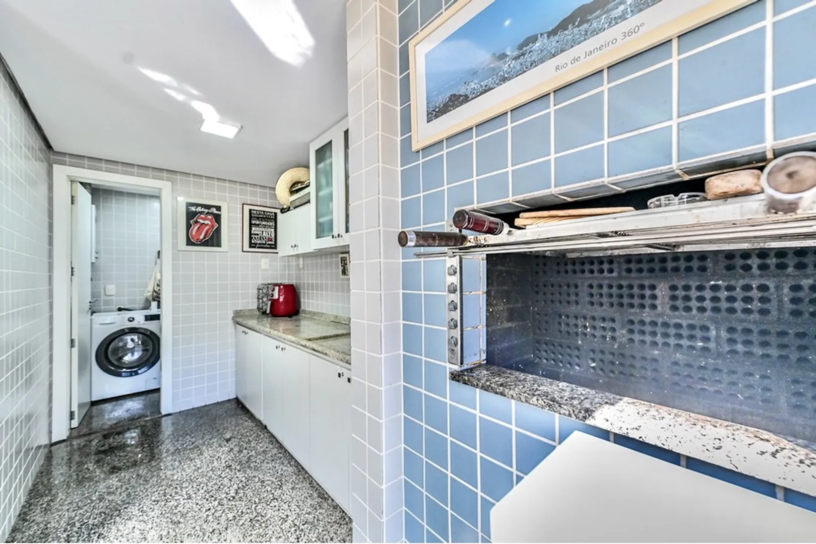 R$ 550.000 - BELO APARTAMENTO - 77M2 - 2 DORM - SU&Iacute;TE - CHURRASQUEIRA - SOL MANH&Atilde; - 1 VAGA Rua Cabral Porto Alegre - 