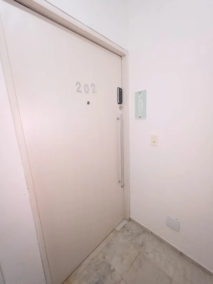 Apartamento para Alugar com 3 Quartos | 1 Su&iacute;te | Varanda | Piscina | R$ 4.500,00  Recife - 