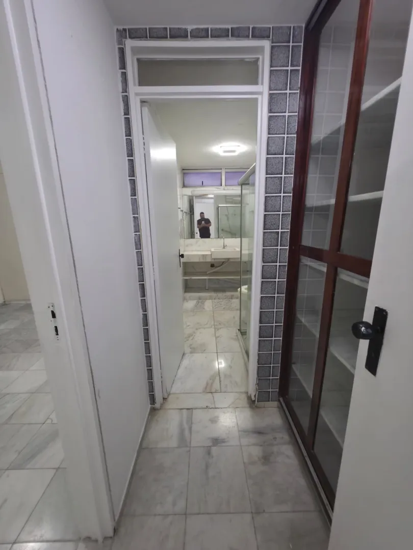 Apartamento para Alugar com 3 Quartos | 1 Su&iacute;te | Varanda | Piscina | R$ 4.500,00  Recife - 