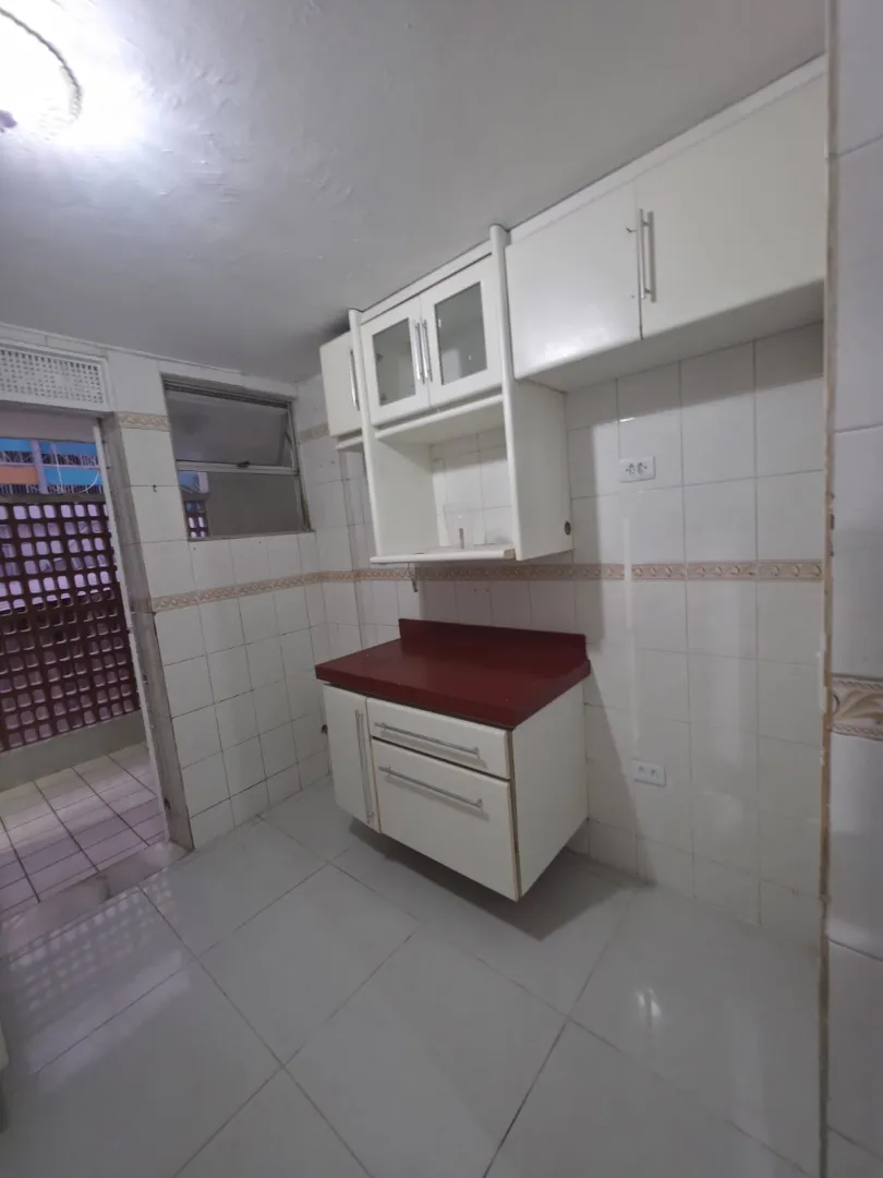 Apartamento para Alugar com 3 Quartos | 1 Su&iacute;te | Varanda | Piscina | R$ 4.500,00  Recife - 