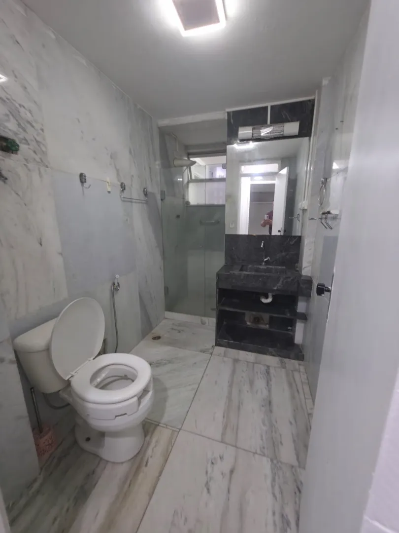 Apartamento para Alugar com 3 Quartos | 1 Su&iacute;te | Varanda | Piscina | R$ 4.500,00  Recife - 