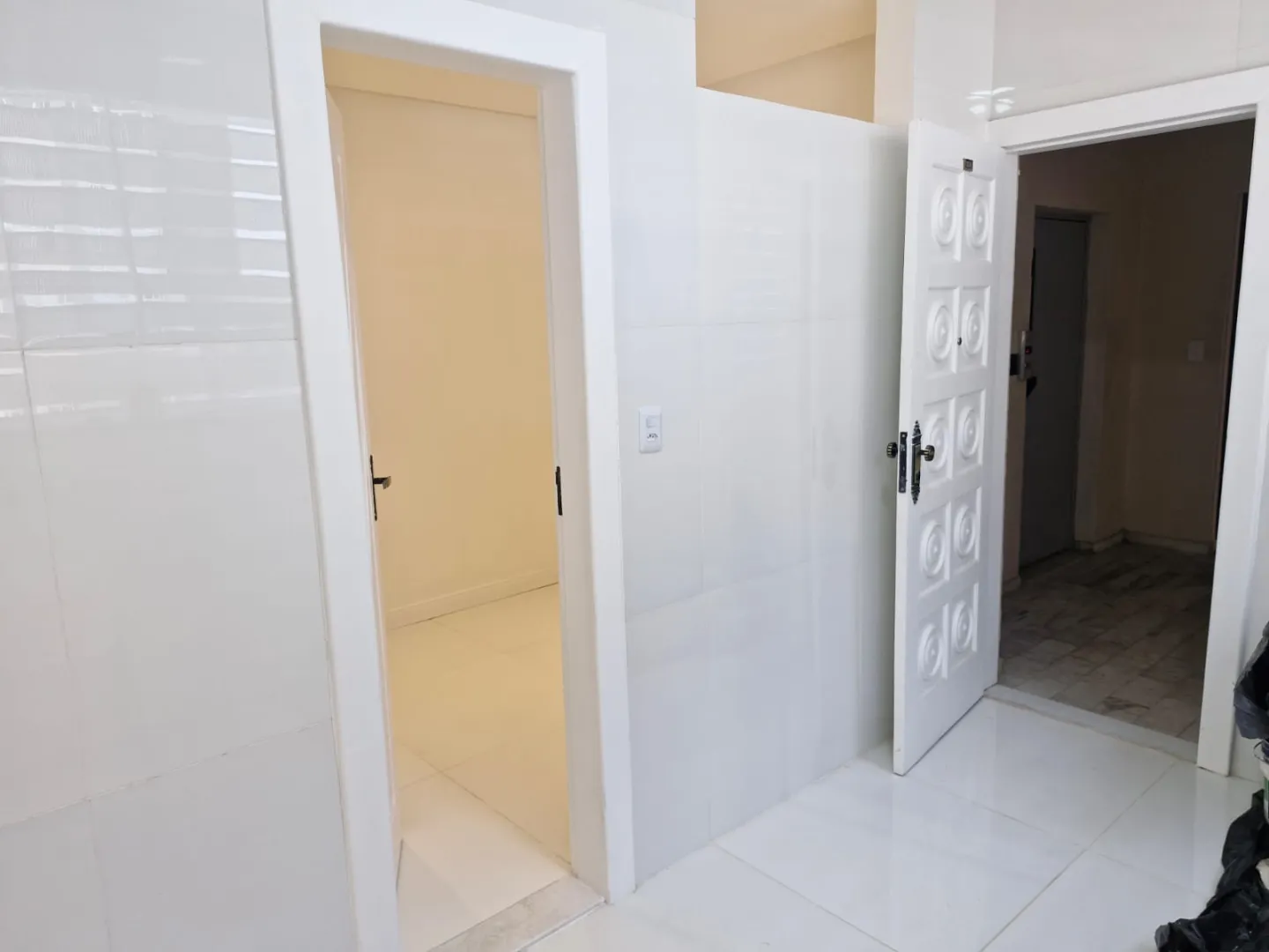 APARTAMENTO 4 QUARTOS SU&Iacute;TE CLOSET 3 GARAGENS &Agrave; VENDA NO CORREDOR DA VIT&Oacute;RIA Avenida Sete de Setembro Salvador - 