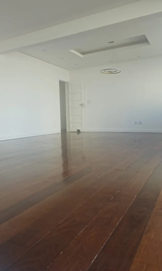 APARTAMENTO 4 QUARTOS SU&Iacute;TE CLOSET 3 GARAGENS &Agrave; VENDA NO CORREDOR DA VIT&Oacute;RIA Avenida Sete de Setembro Salvador - 