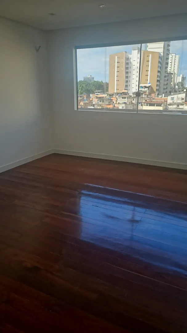 APARTAMENTO 4 QUARTOS SU&Iacute;TE CLOSET 3 GARAGENS &Agrave; VENDA NO CORREDOR DA VIT&Oacute;RIA Avenida Sete de Setembro Salvador - 