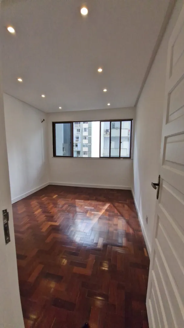 APARTAMENTO 4 QUARTOS SU&Iacute;TE CLOSET 3 GARAGENS &Agrave; VENDA NO CORREDOR DA VIT&Oacute;RIA Avenida Sete de Setembro Salvador - 