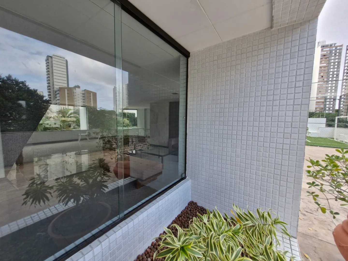 APARTAMENTO 4 QUARTOS SU&Iacute;TE CLOSET 3 GARAGENS &Agrave; VENDA NO CORREDOR DA VIT&Oacute;RIA Avenida Sete de Setembro Salvador - 