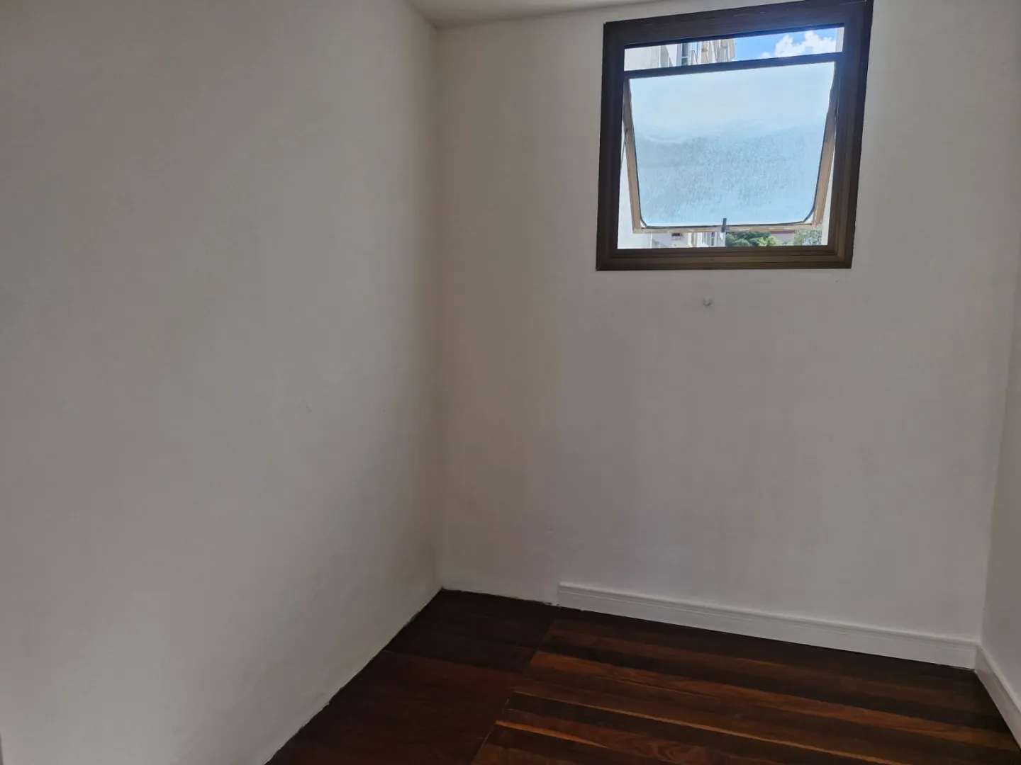 APARTAMENTO 4 QUARTOS SU&Iacute;TE CLOSET 3 GARAGENS &Agrave; VENDA NO CORREDOR DA VIT&Oacute;RIA Avenida Sete de Setembro Salvador - 